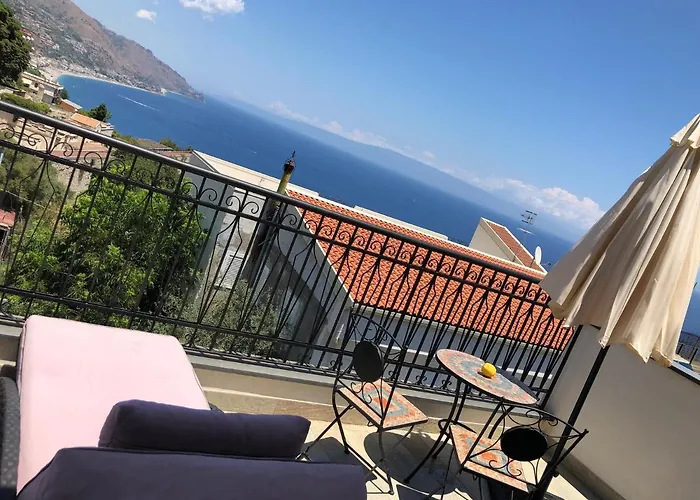 Casa Carlotta